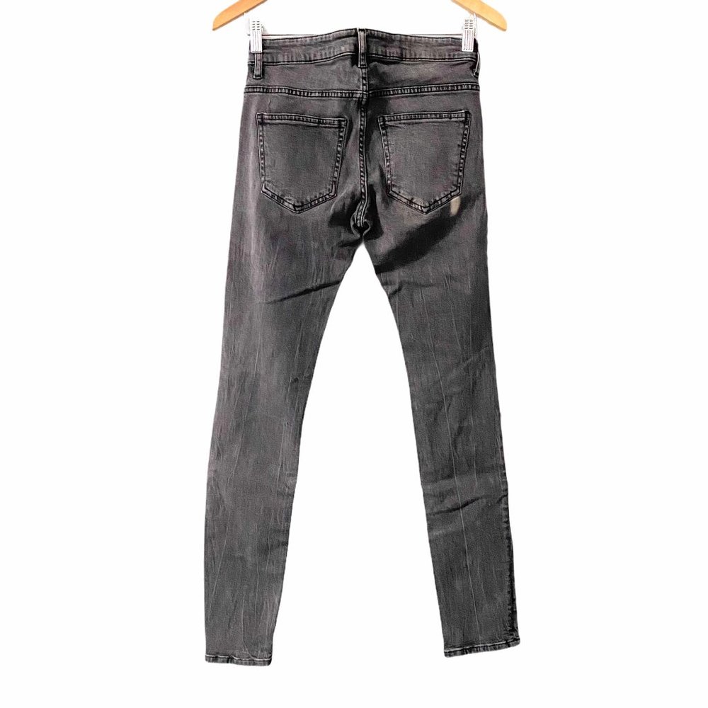 H&M Divided Gray Distressed Busted Knee Jeans 28 - Picture 2 of 9